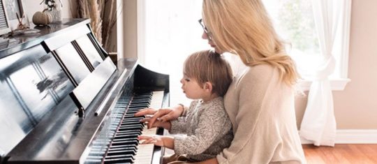 Enfant piano